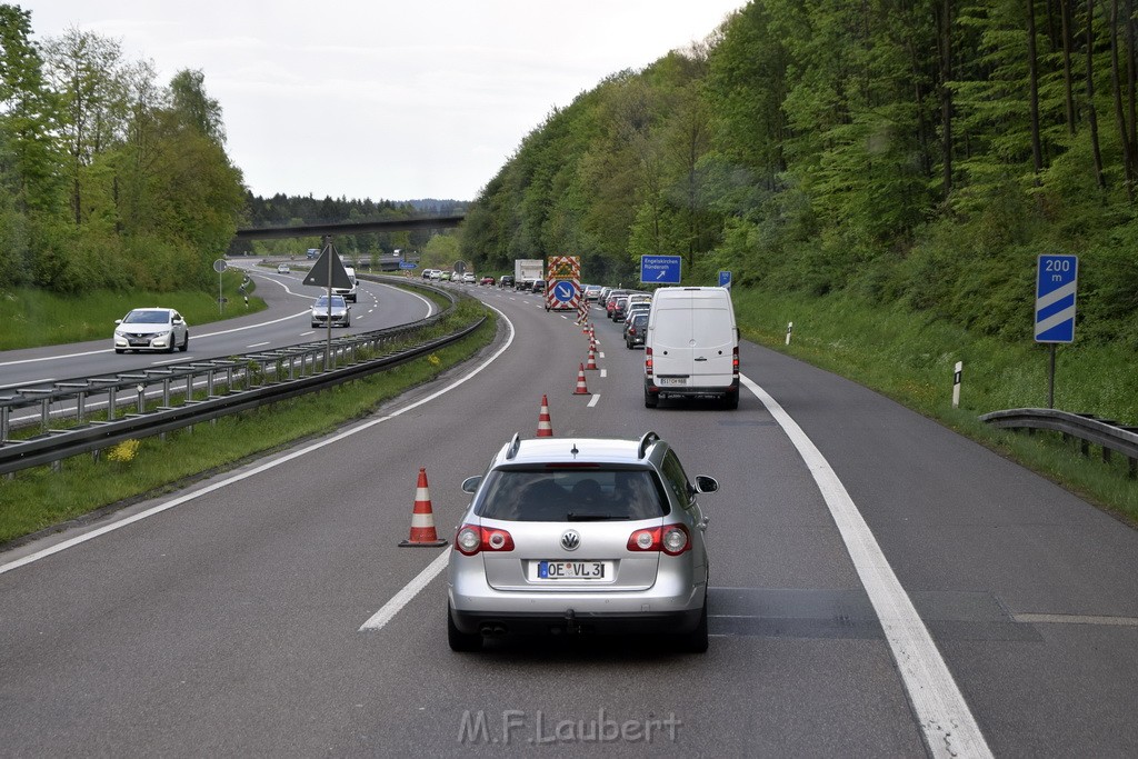 VU Gefahrgut LKW umgestuerzt A 4 Rich Koeln Hoehe AS Gummersbach P010.JPG - Miklos Laubert